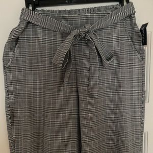 Trouser Pants Pockets Flat Front New with Tags
